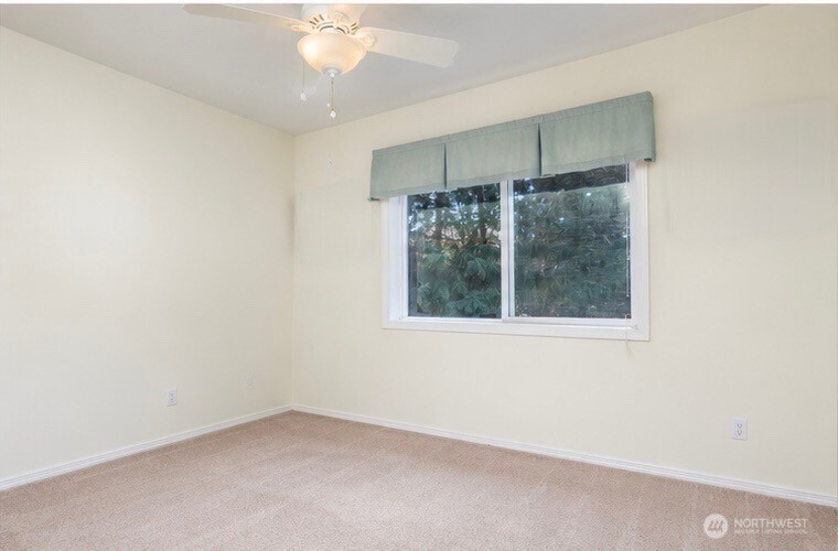 9012 169th Street Ct Property Photo 27