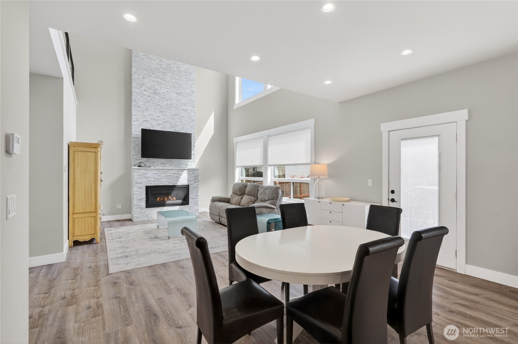 2131 Hearthstone Street Property Photo 10