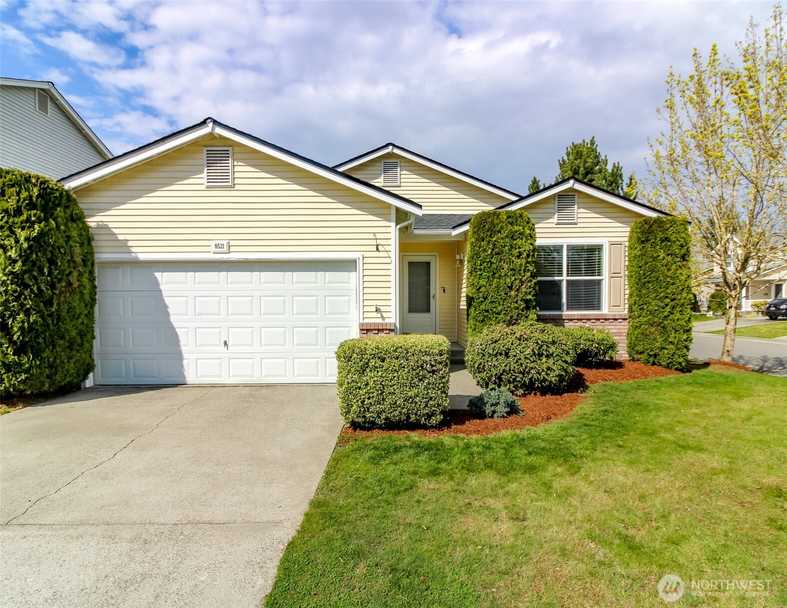 8521 175th Street Ct Property Photo 1