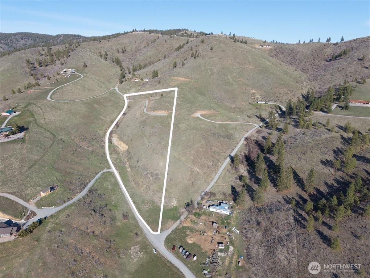 562 Chelan Ranch Road Property Photo 9