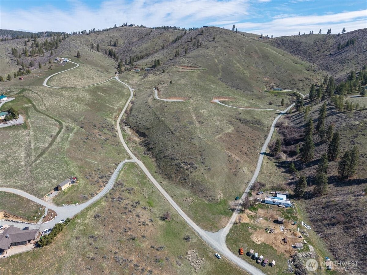 562 Chelan Ranch Road Property Photo 10