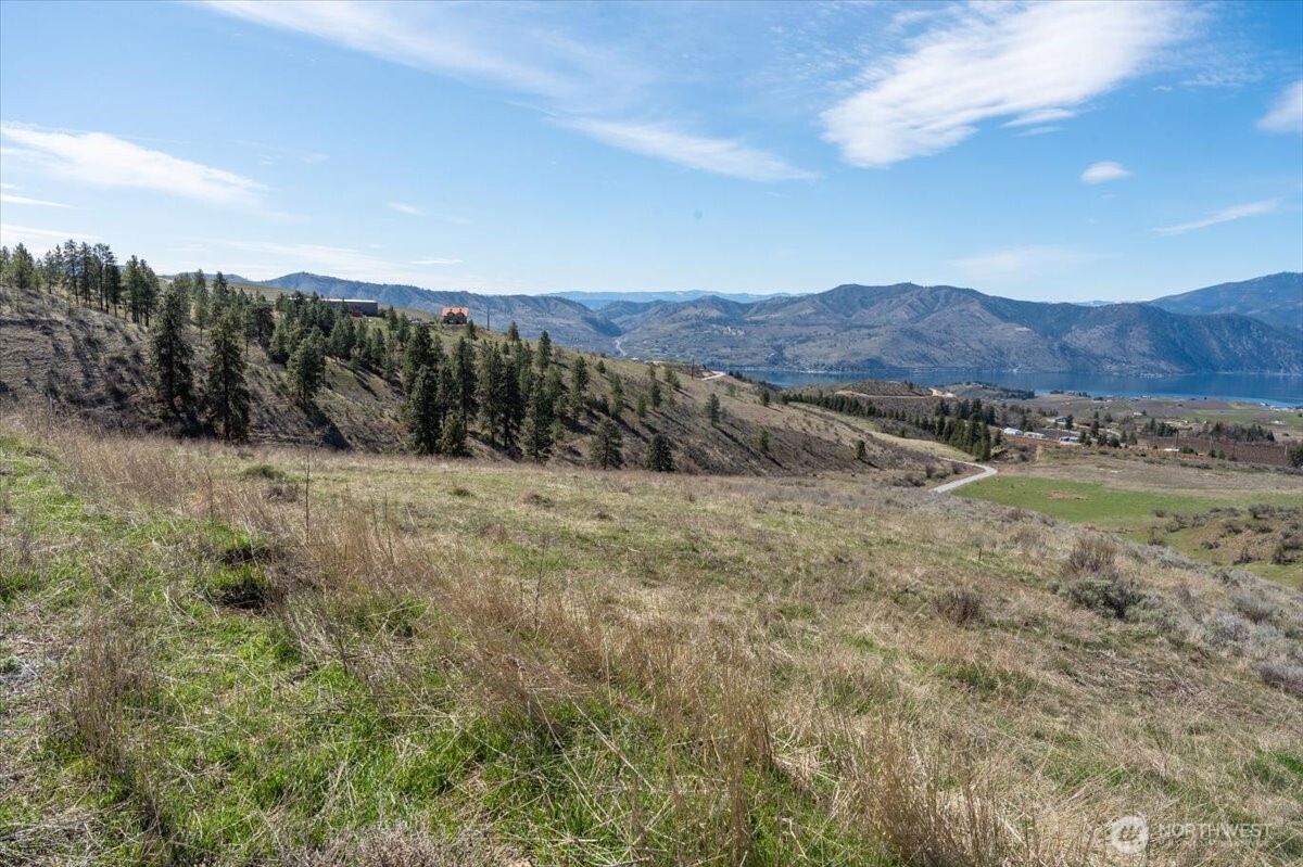 562 Chelan Ranch Road Property Photo 32