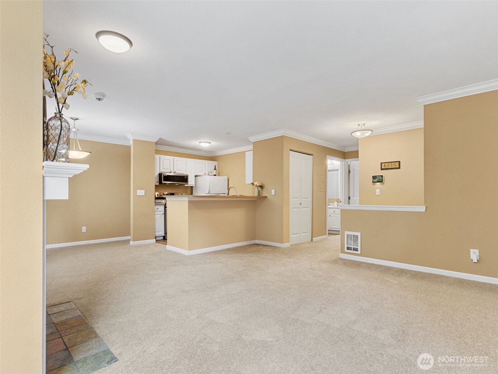 31500 33rd Place G202 Property Photo 6