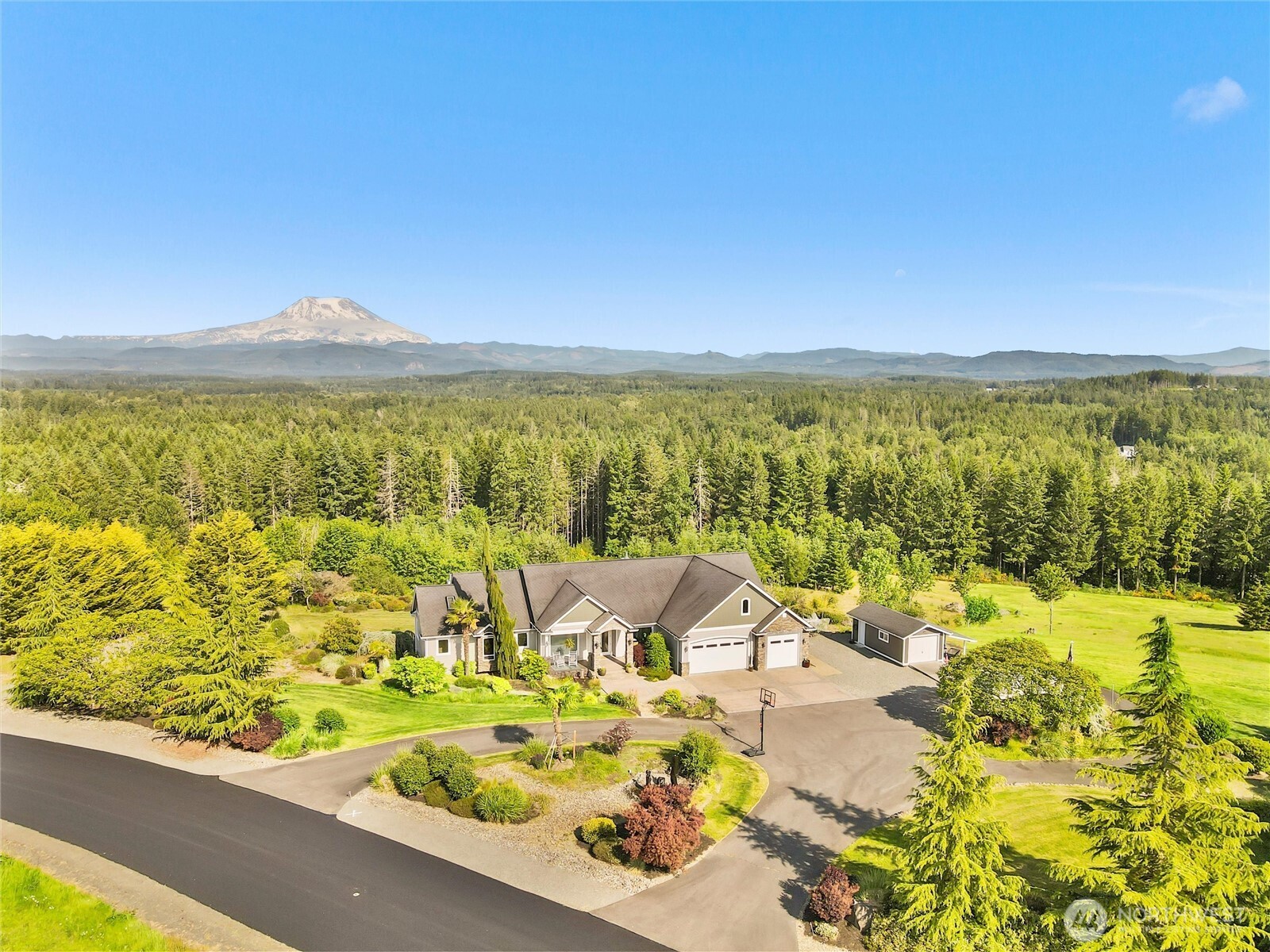2510 Cascade Drive Property Photo 2