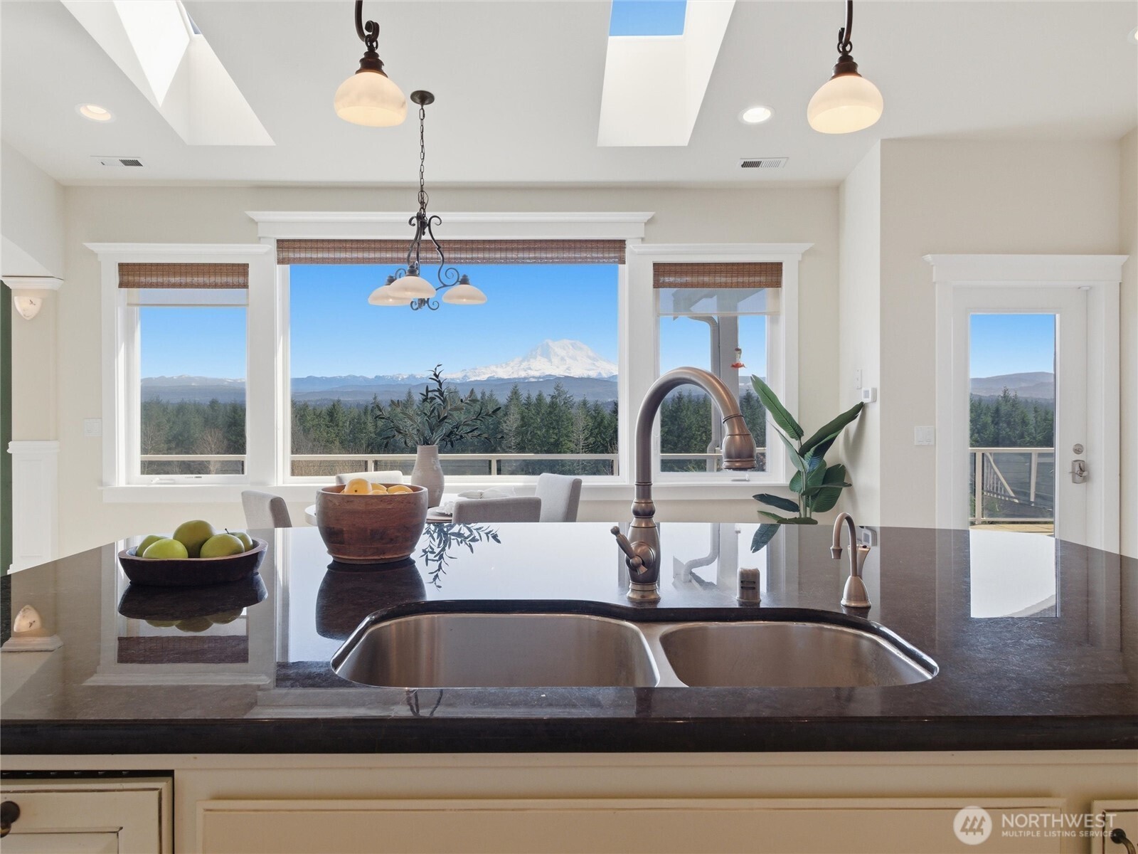 2510 Cascade Drive Property Photo 13
