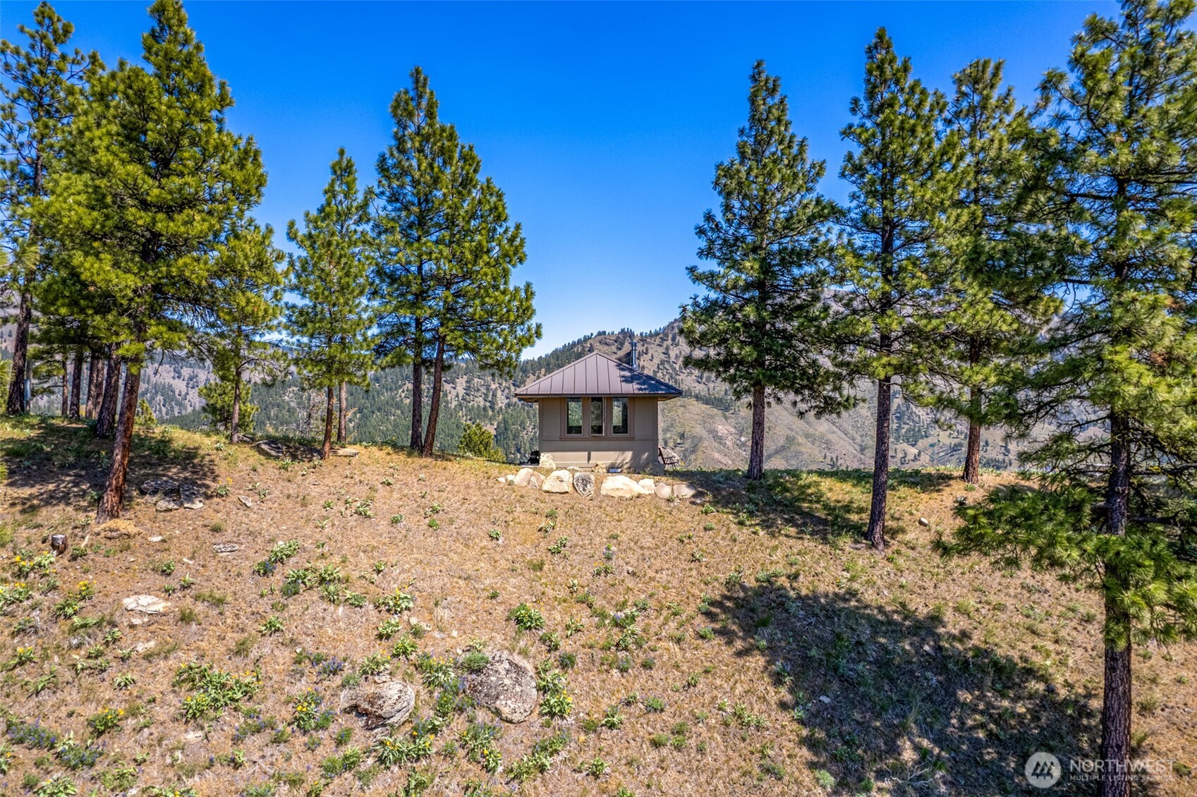 1021 Chicken Farm Lane Property Photo 3