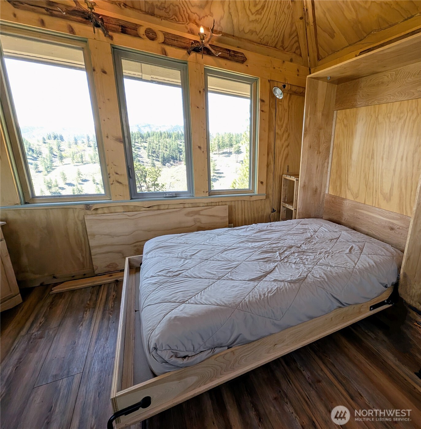 1021 Chicken Farm Lane Property Photo 11