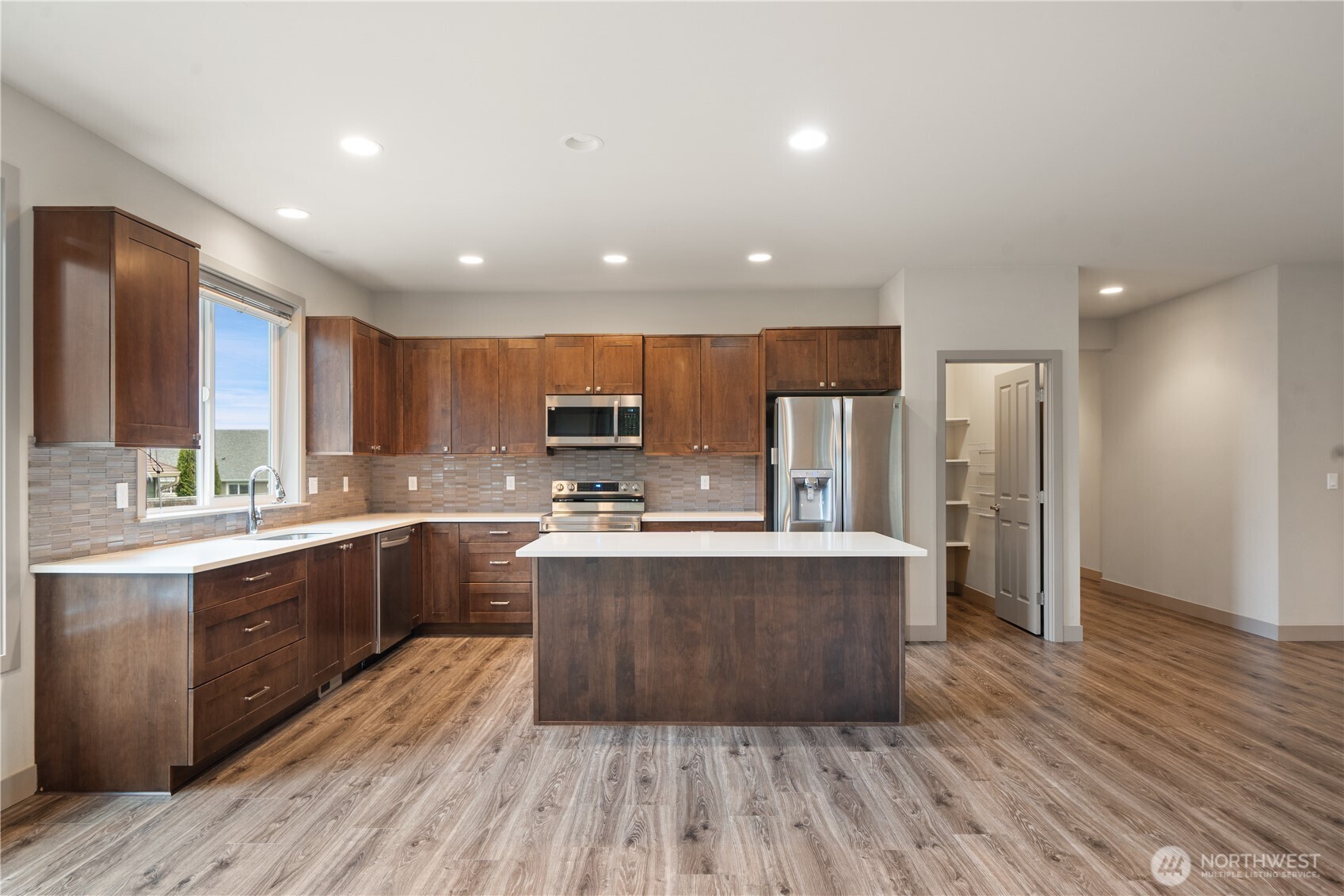 200 Blue Glacier Loop Property Photo 17