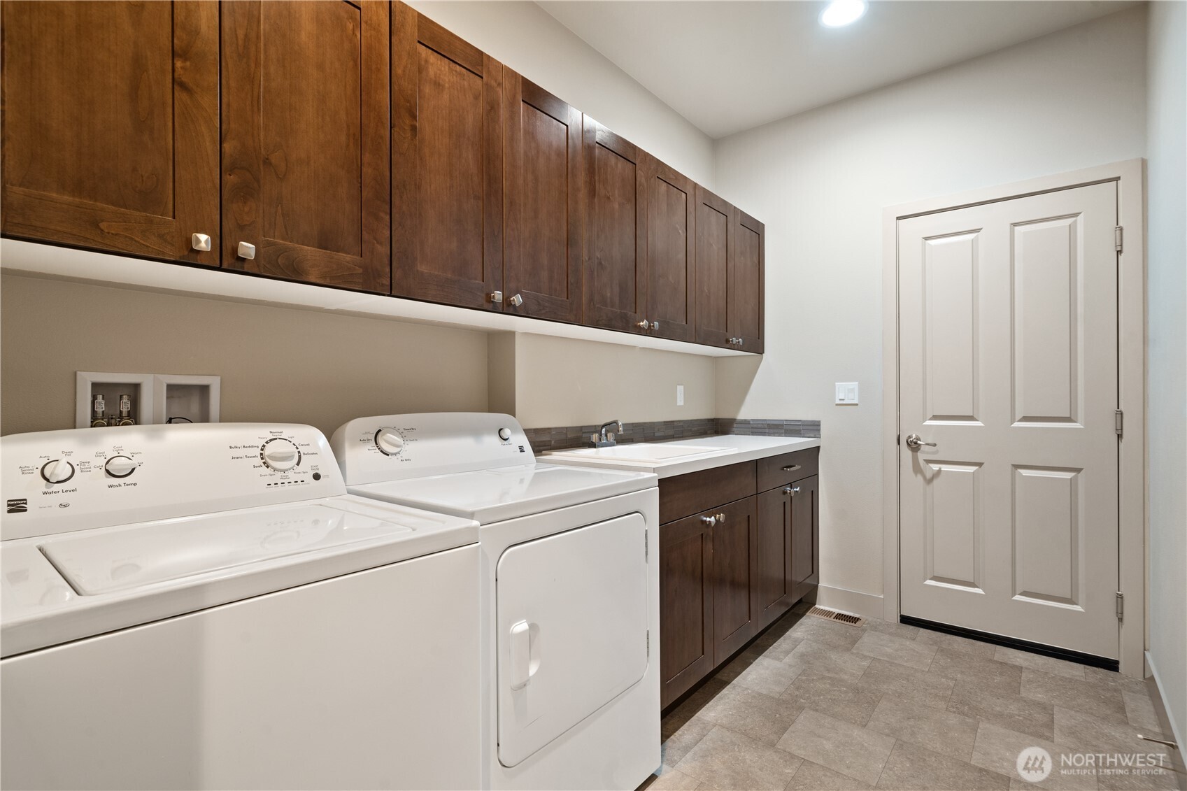 200 Blue Glacier Loop Property Photo 21