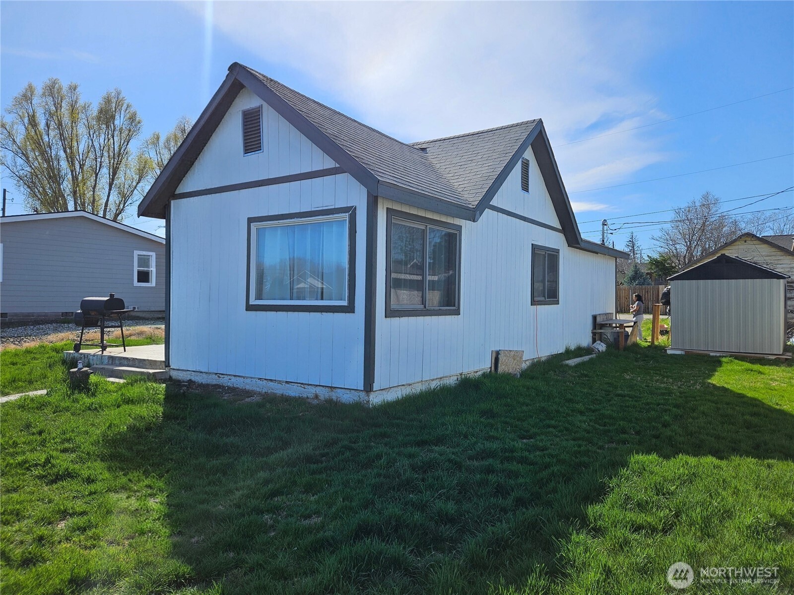 47 S Dogwood Street Property Photo 3
