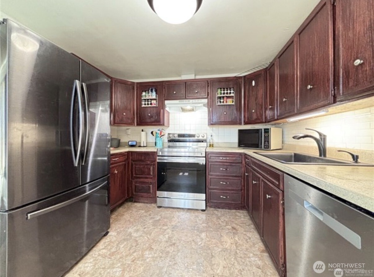 305 N Earl Road Property Photo 12