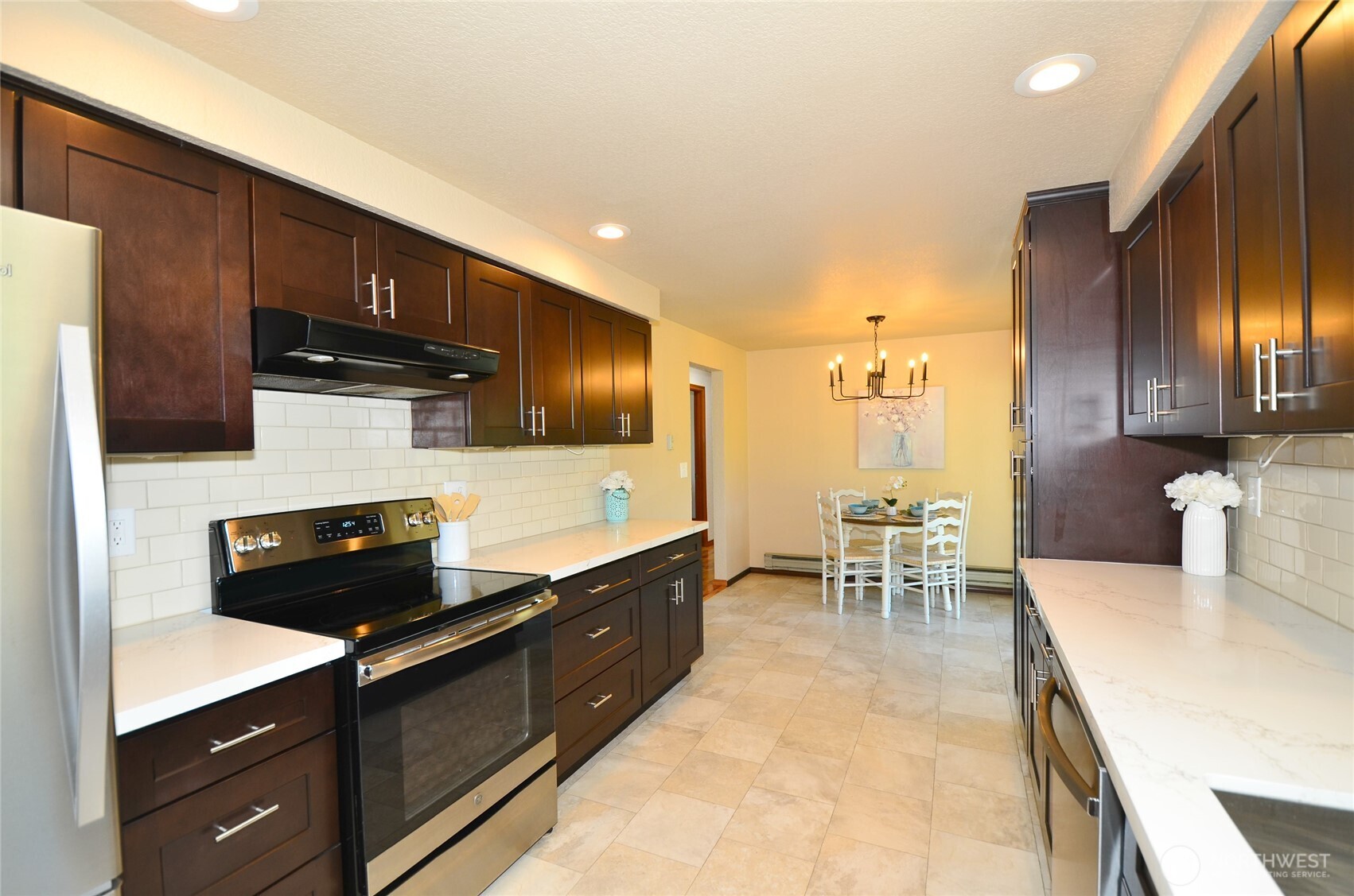 14712 Broadway Avenue Property Photo 4