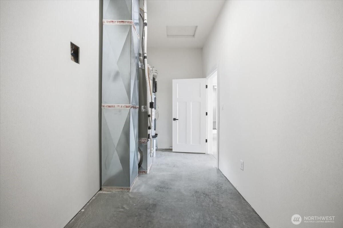 320 Victoria Street Property Photo 9
