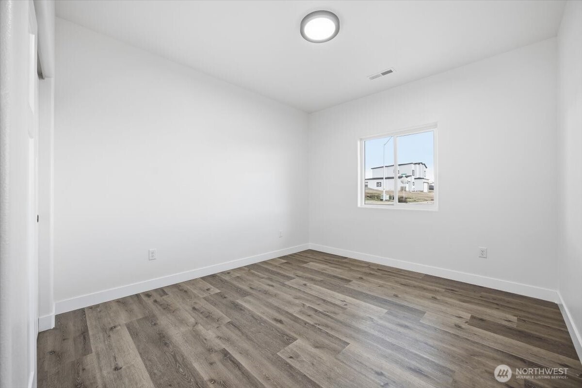 320 Victoria Street Property Photo 23