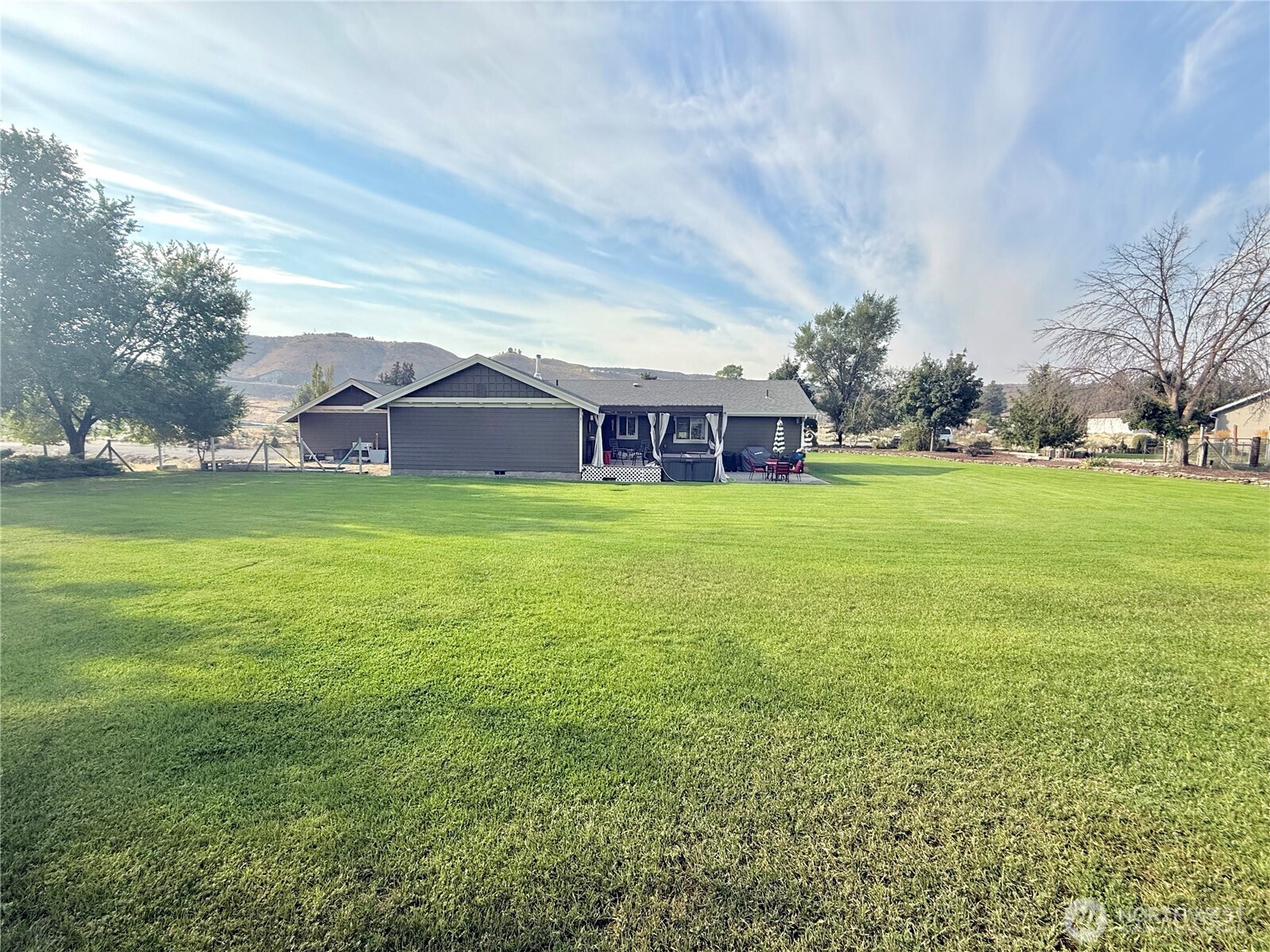 4 River Overlook Street Property Photo 5