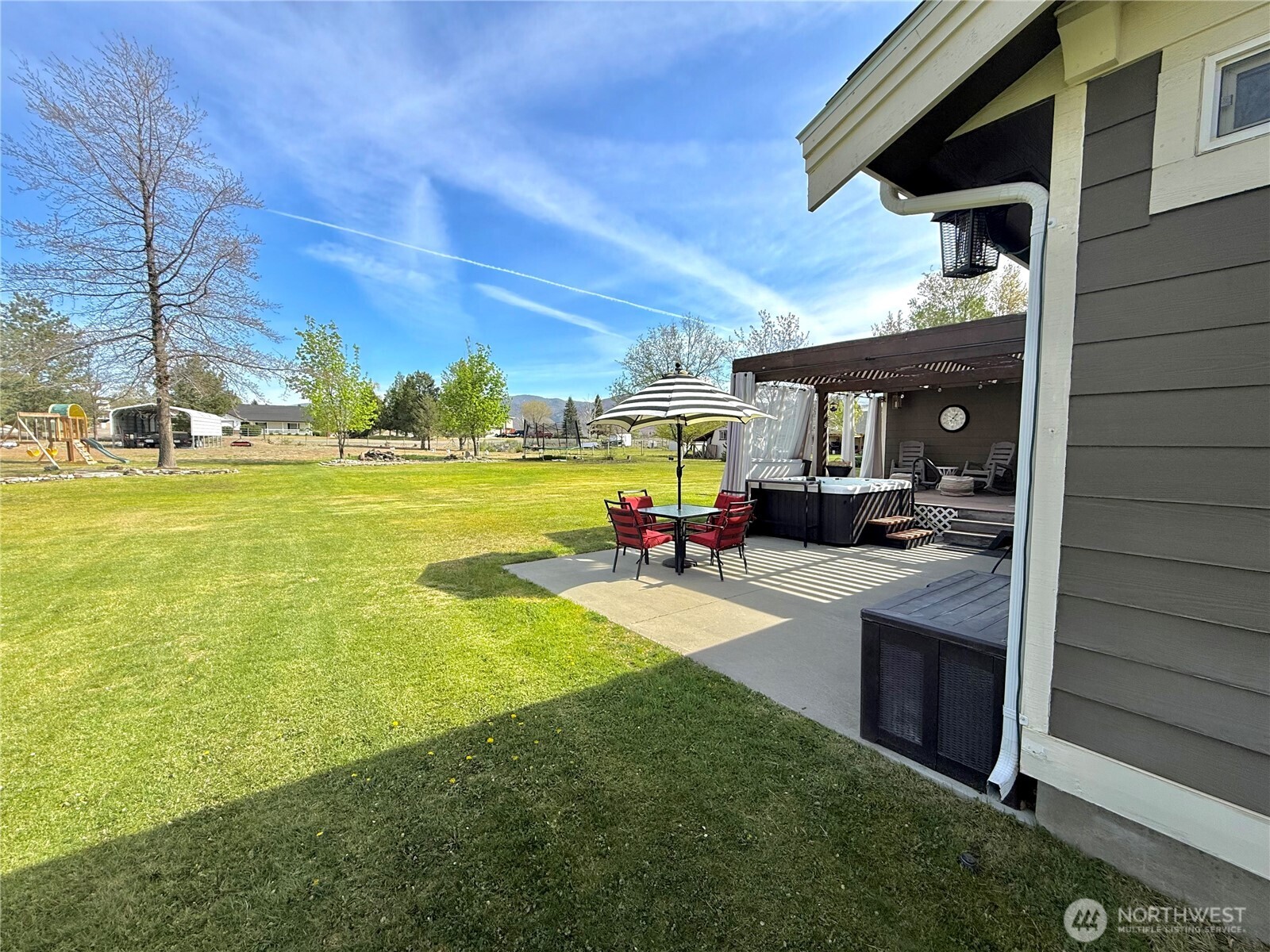 4 River Overlook Street Property Photo 8
