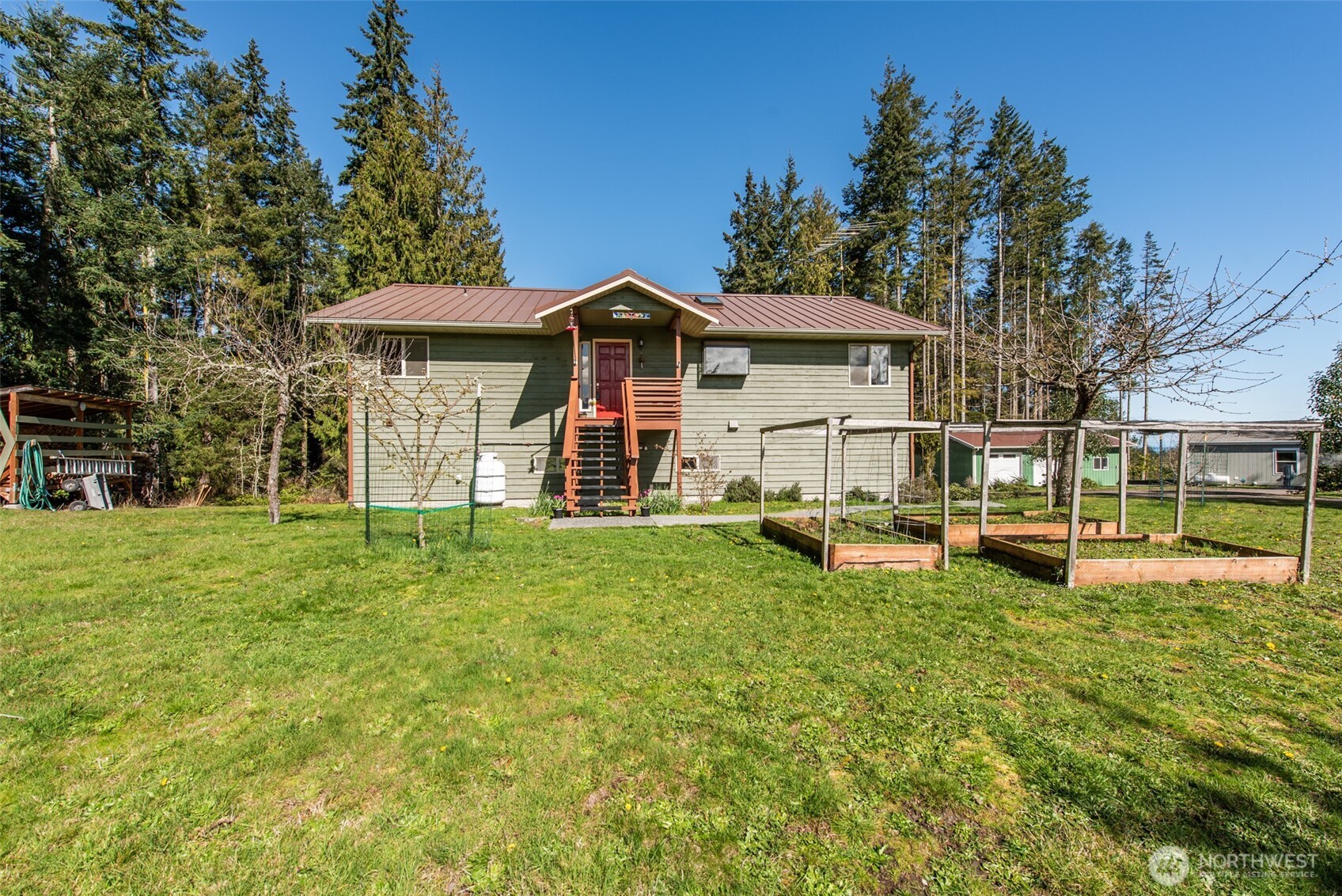 997 Old Olympic Highway Property Photo 3