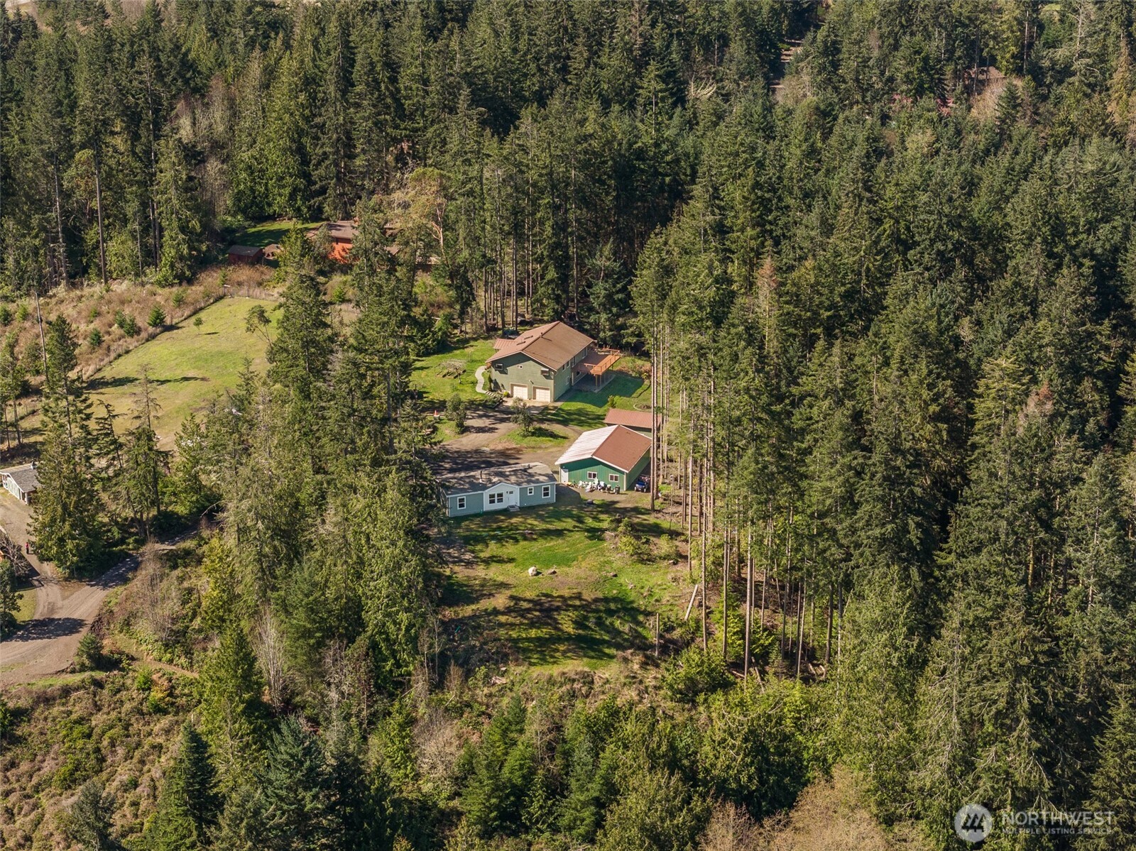 997 Old Olympic Highway Property Photo 4