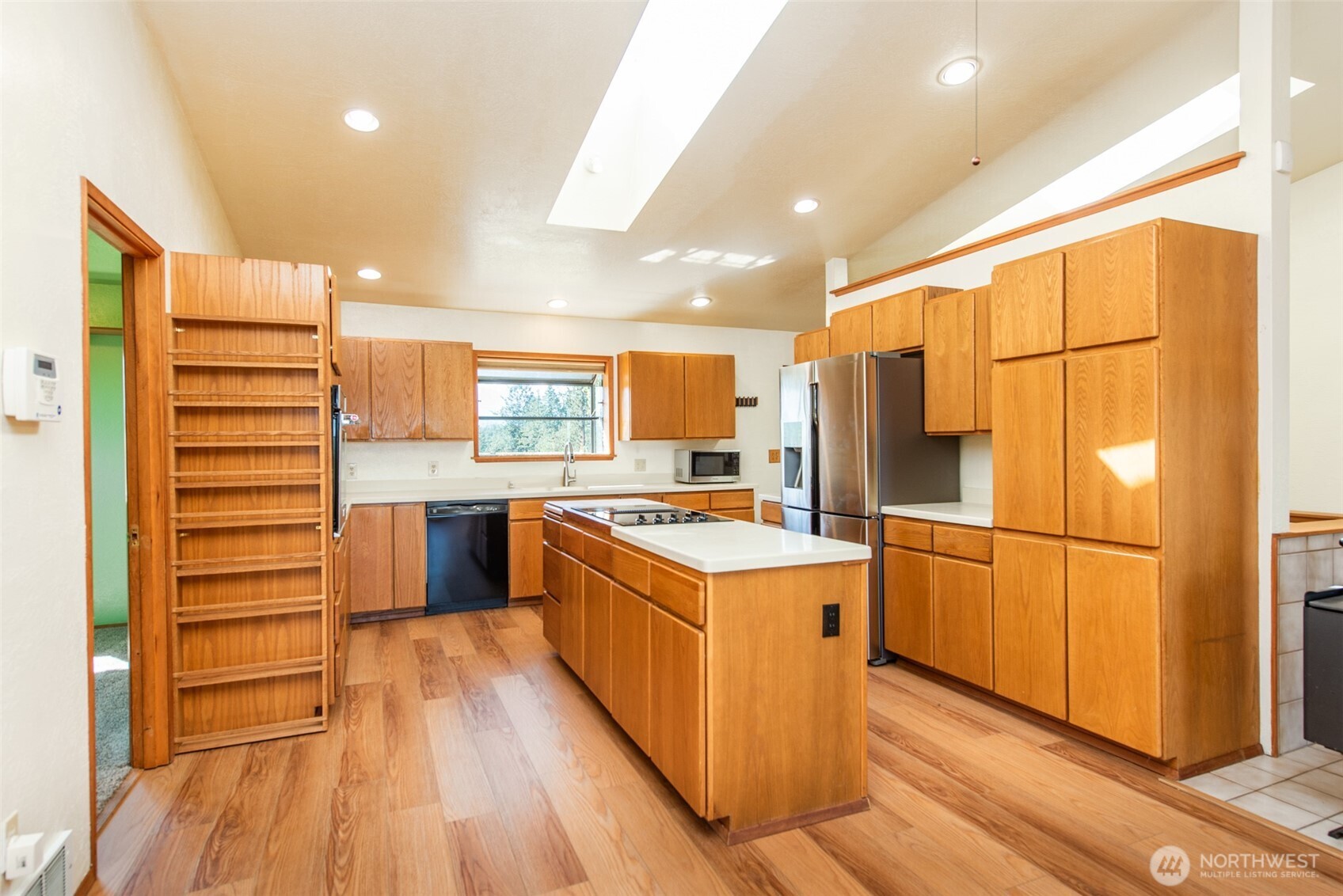 997 Old Olympic Highway Property Photo 10