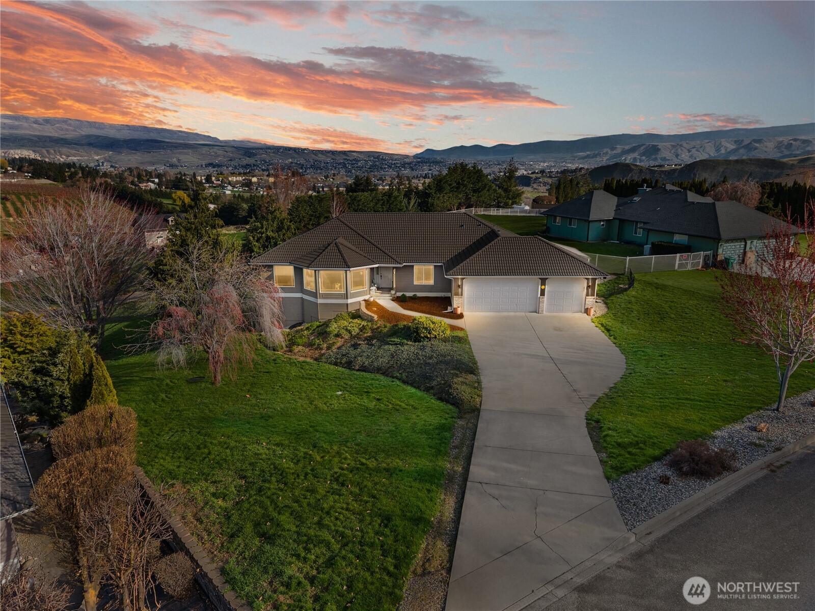3555 Westridge Place Property Photo 1