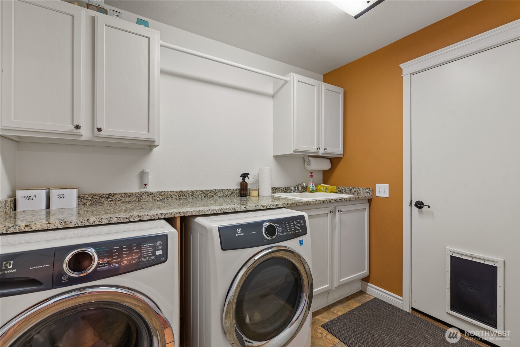 3555 Westridge Place Property Photo 33