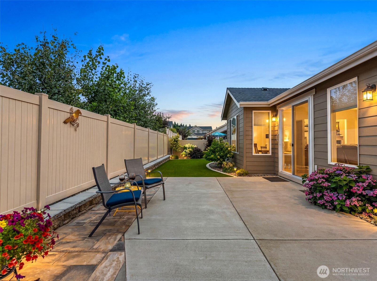 1747 S Blanchard Loop Property Photo 10