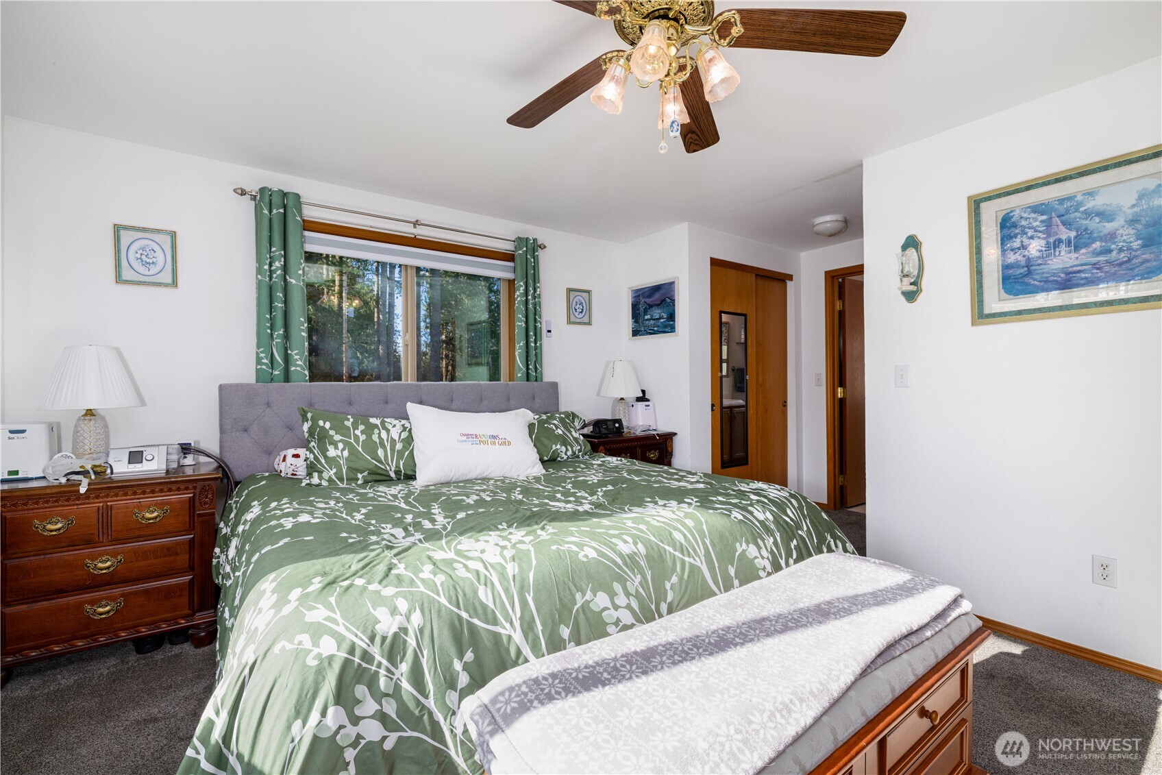 550 E Budd Drive Property Photo 11