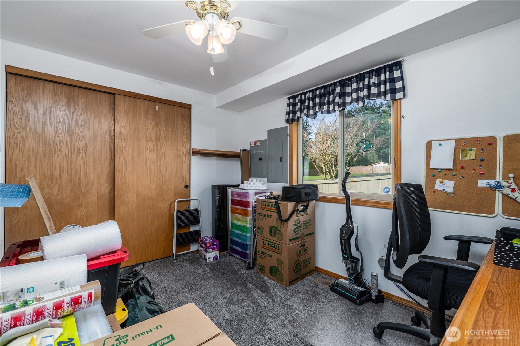 550 E Budd Drive Property Photo 14
