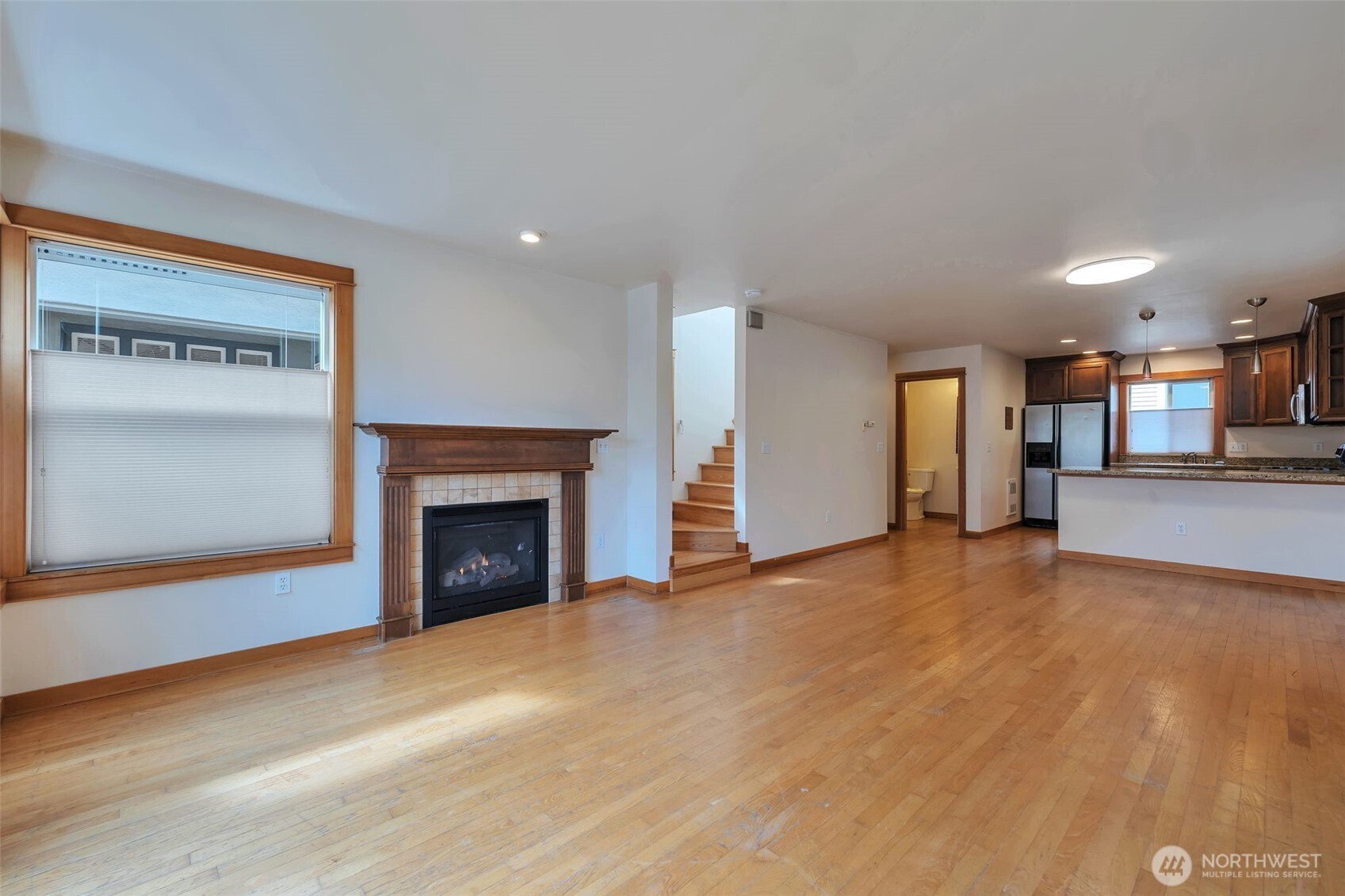 2221 E Spruce Street Property Photo 8