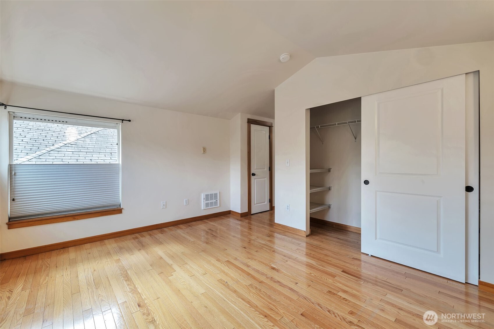 2221 E Spruce Street Property Photo 20