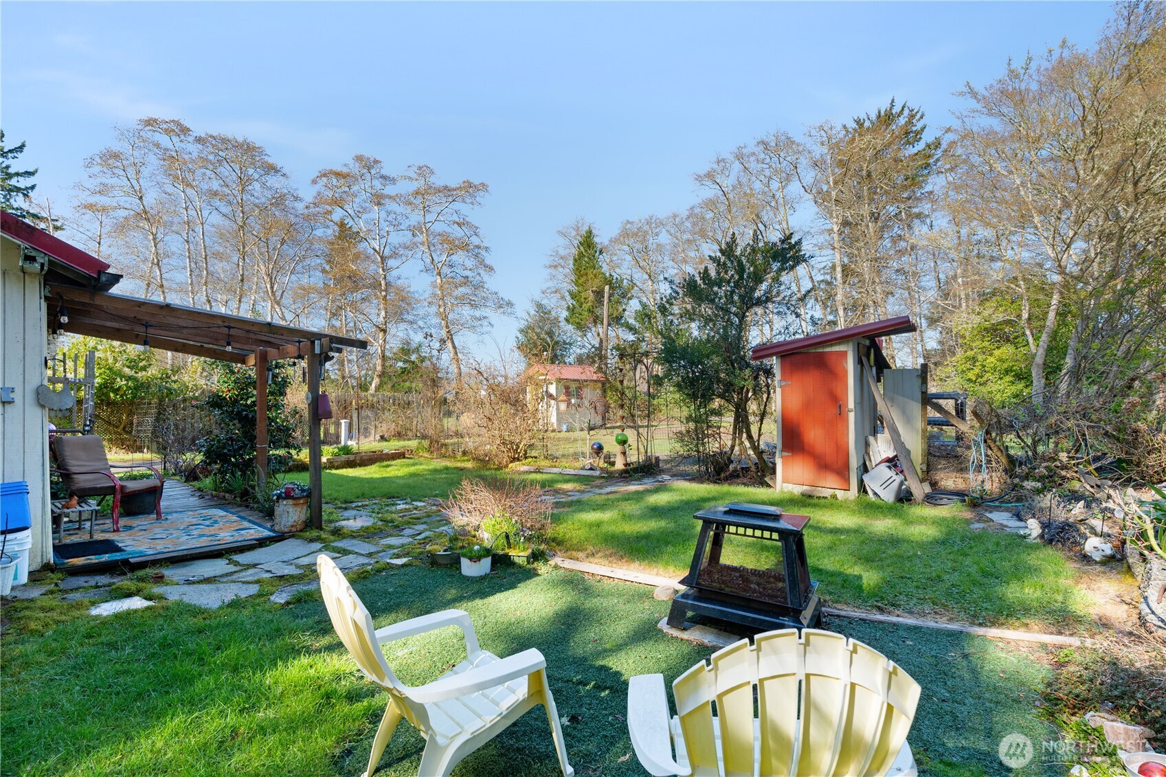 4270 Dexter Drive Property Photo 4