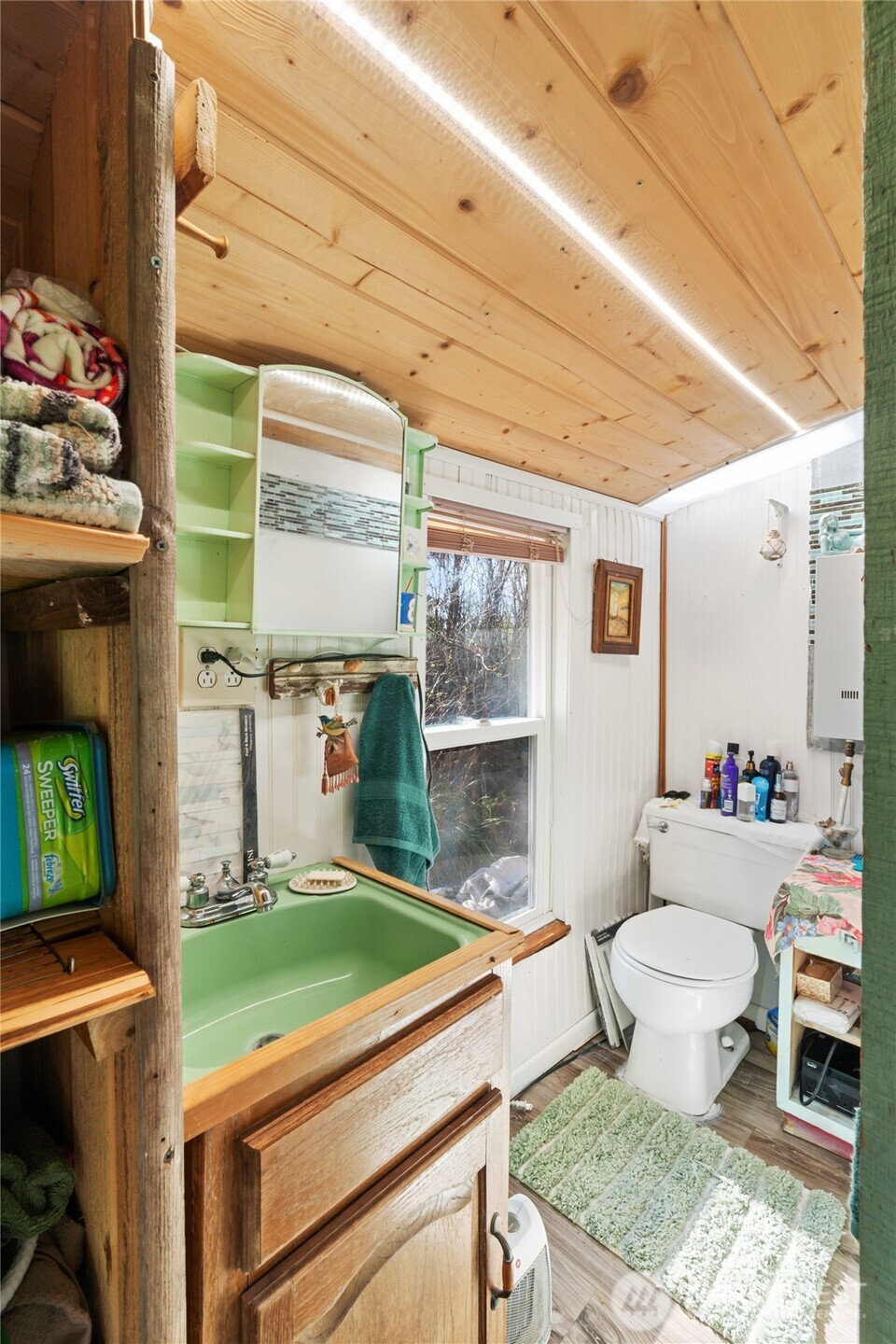 4270 Dexter Drive Property Photo 15
