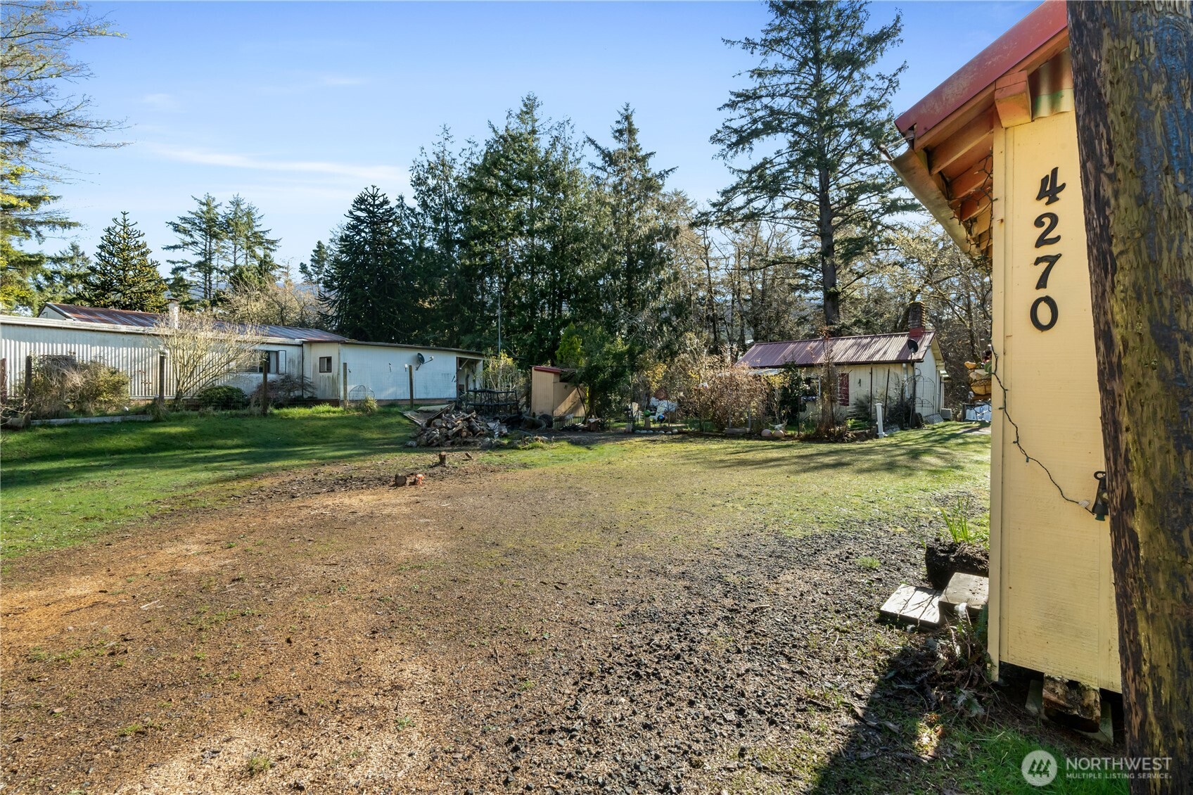 4270 Dexter Drive Property Photo 18
