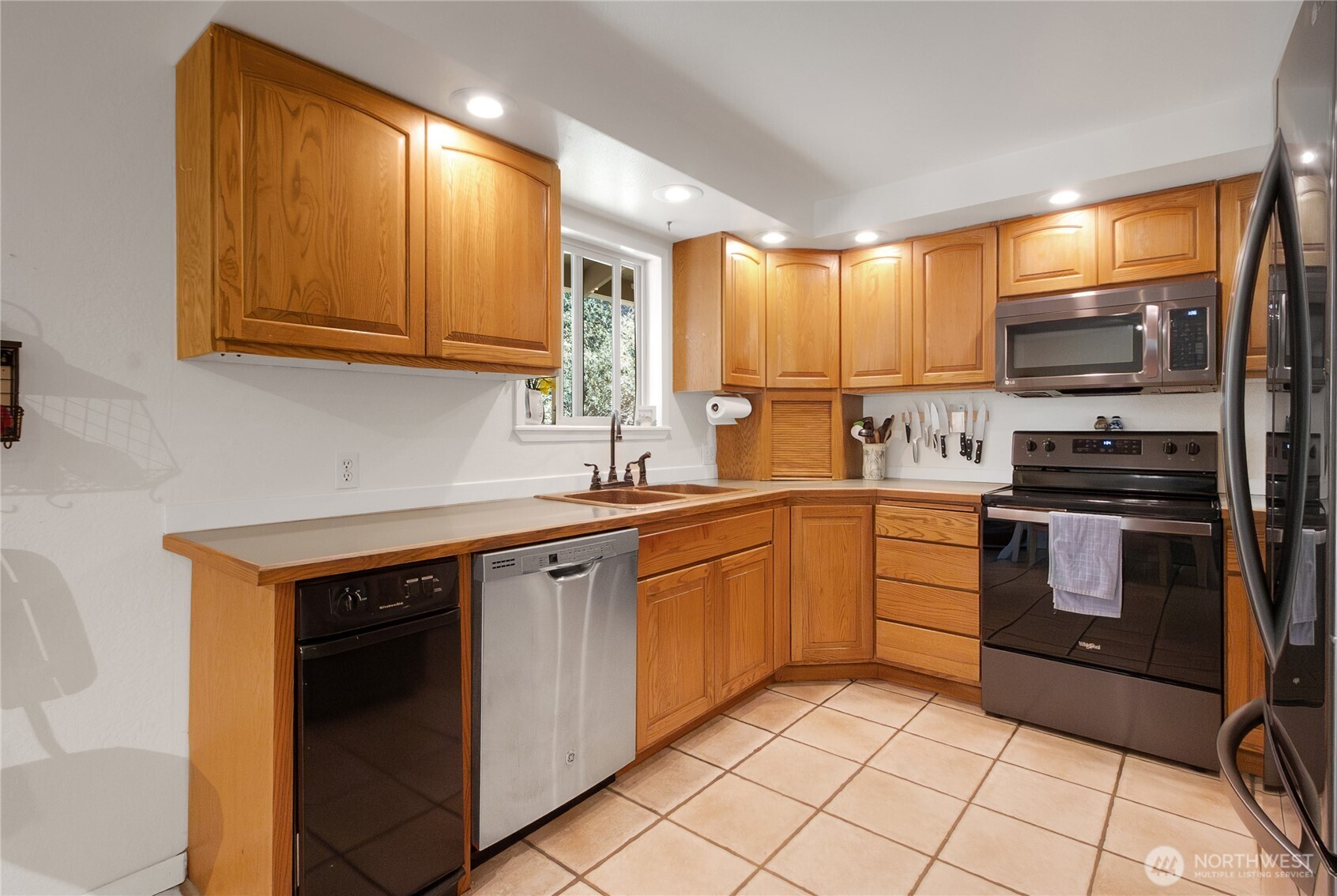 102 40 Crumb Road Property Photo 14