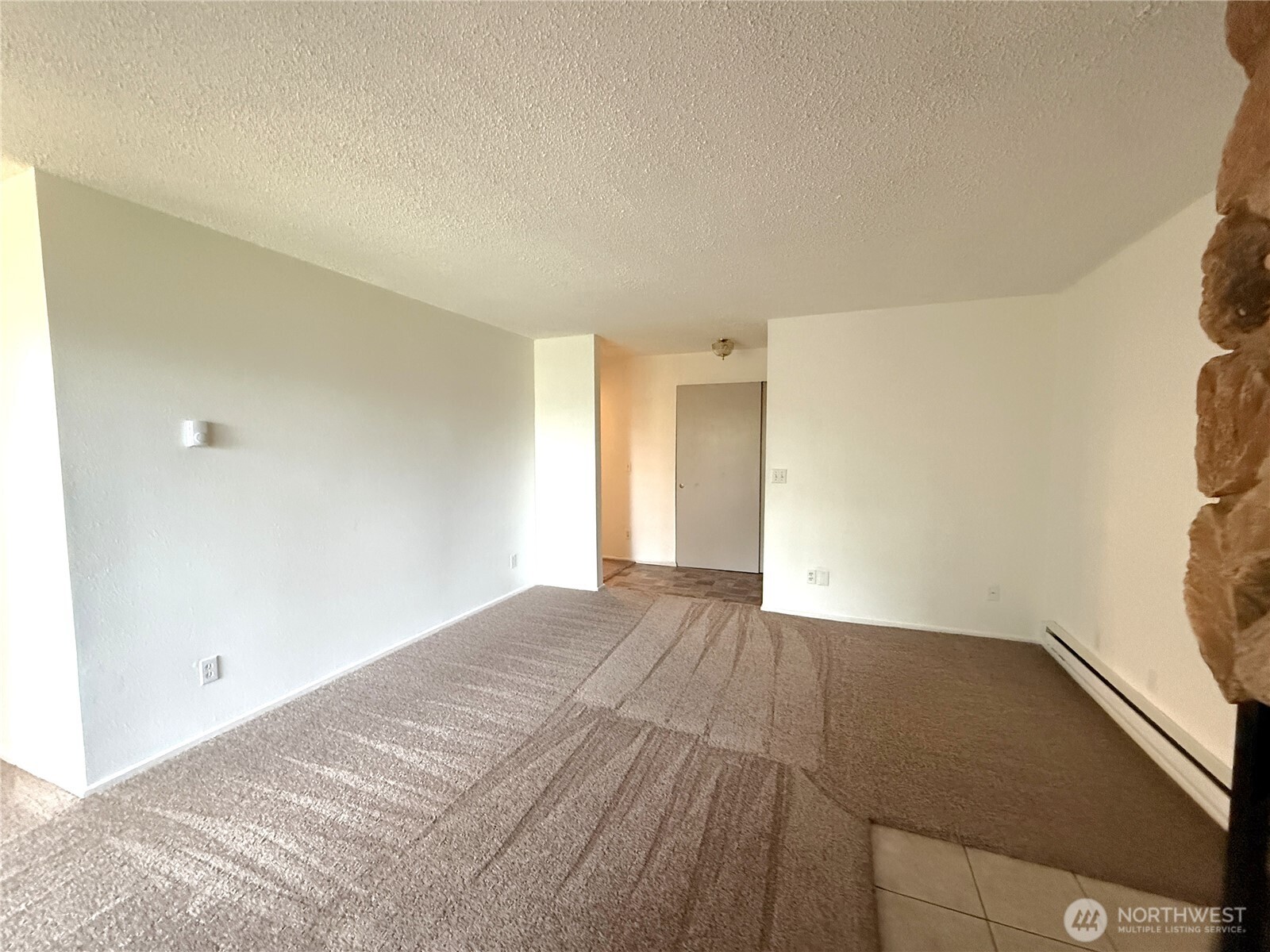 555 Sunset Avenue Property Photo 5
