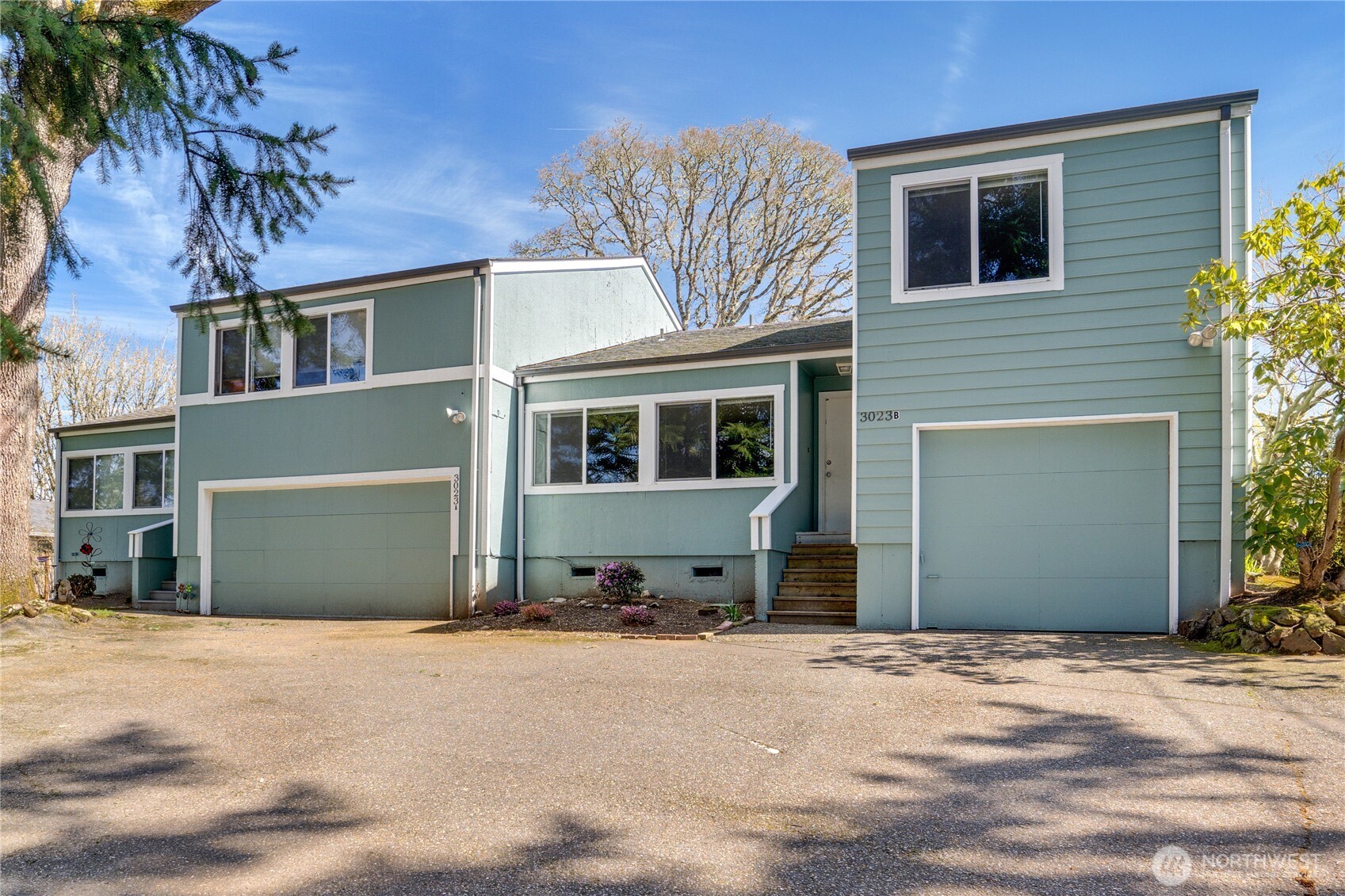 3023 Bridgeport Way B Property Photo 1