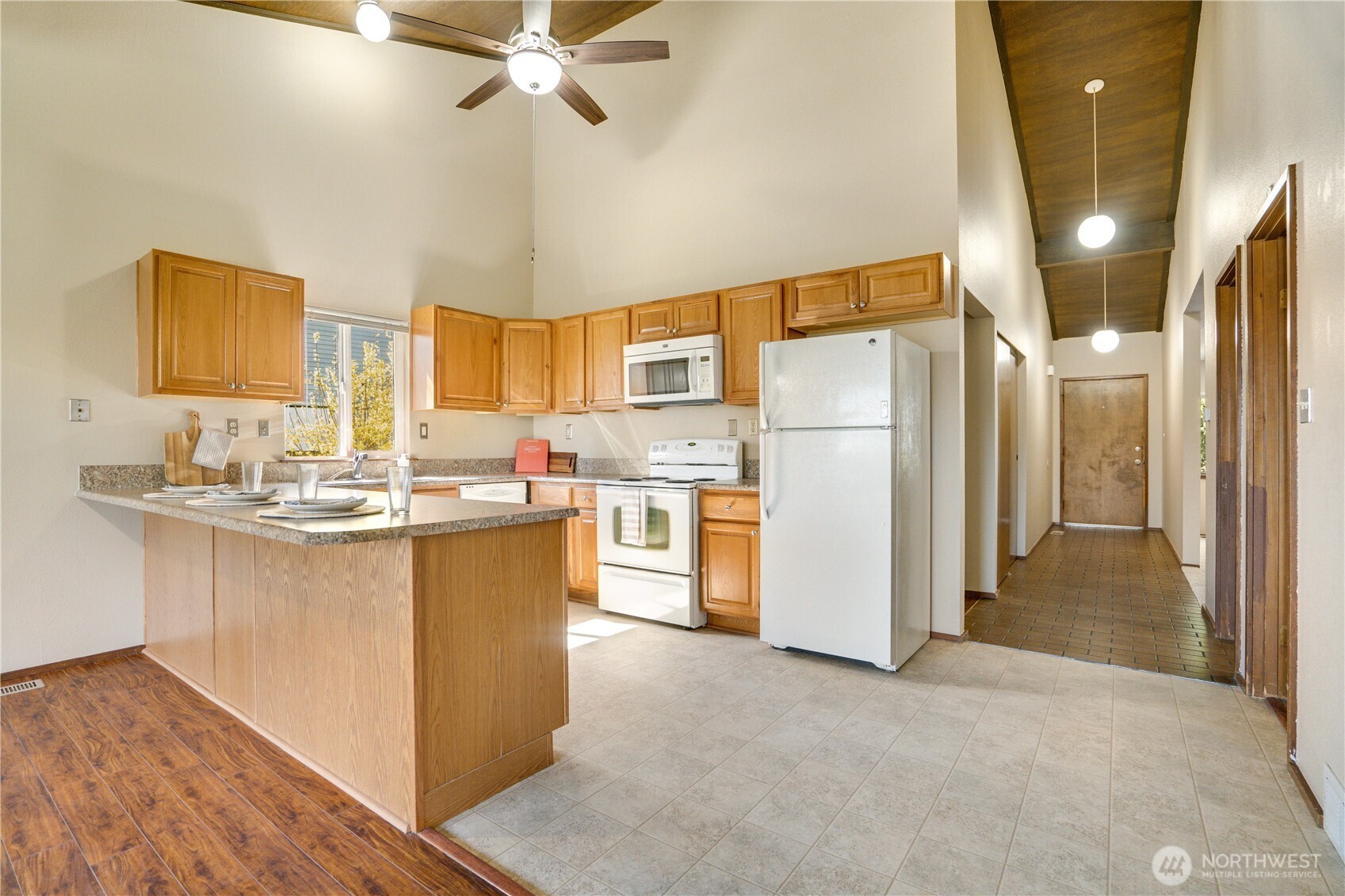3023 Bridgeport Way B Property Photo 5
