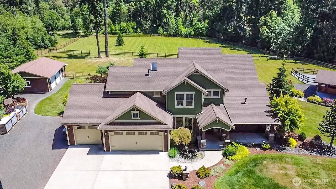 7436 Gallagher Cove Road Property Photo 1