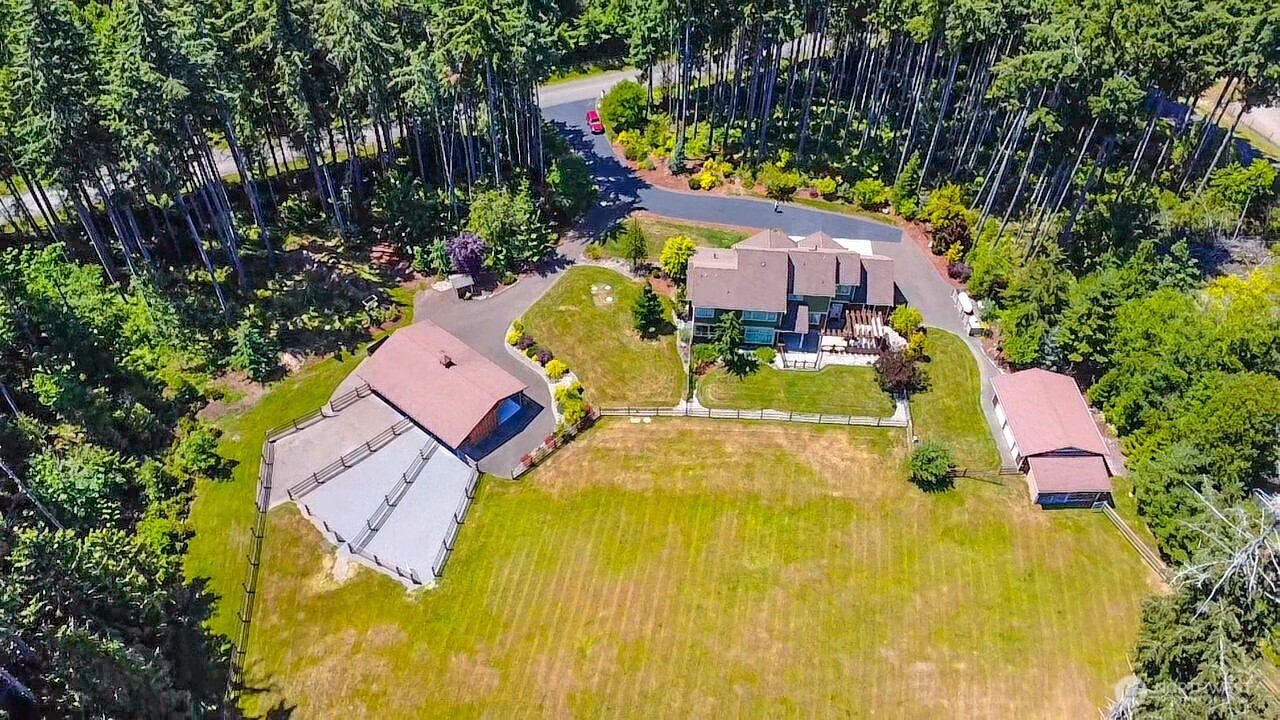 7436 Gallagher Cove Road Property Photo 9