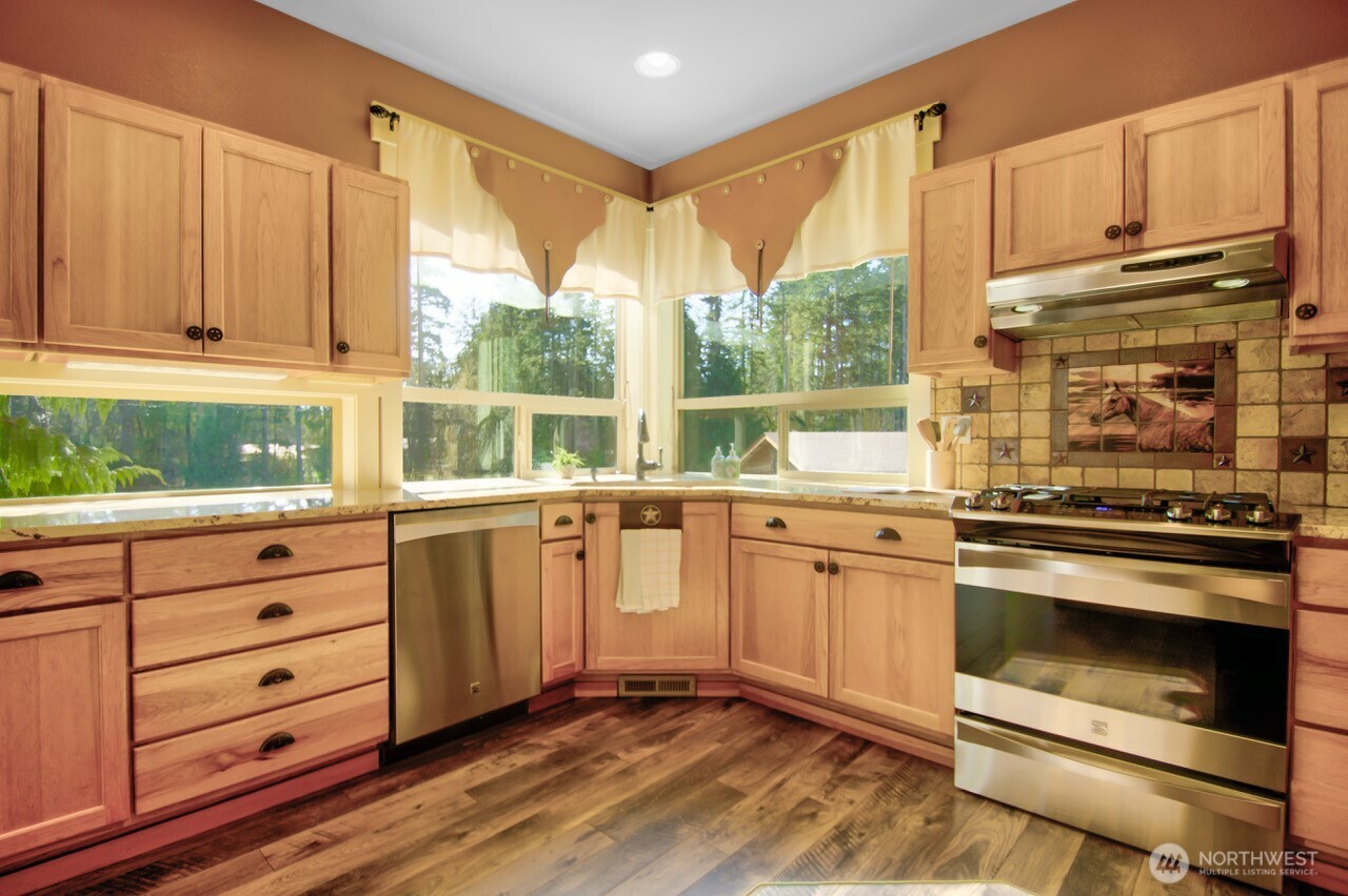 7436 Gallagher Cove Road Property Photo 27