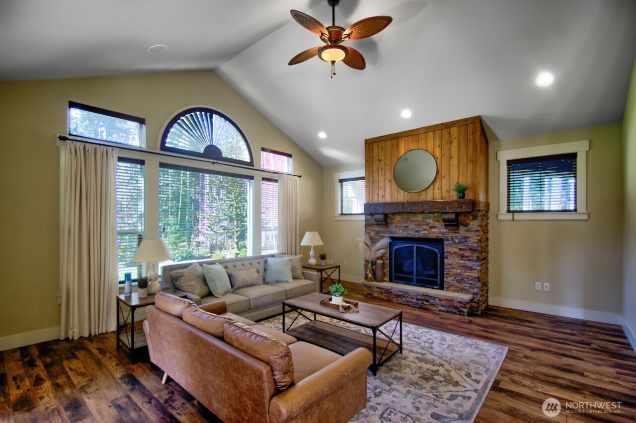 7436 Gallagher Cove Road Property Photo 32