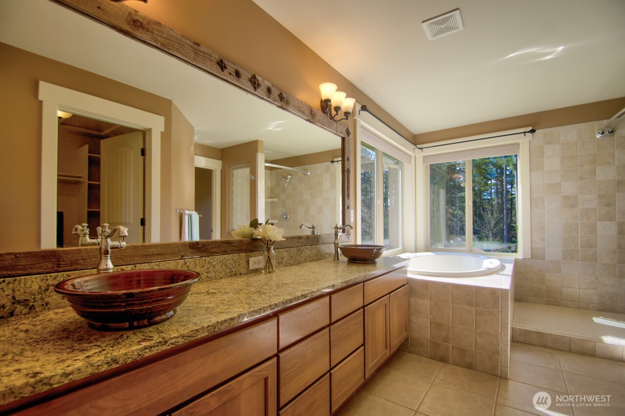 7436 Gallagher Cove Road Property Photo 36