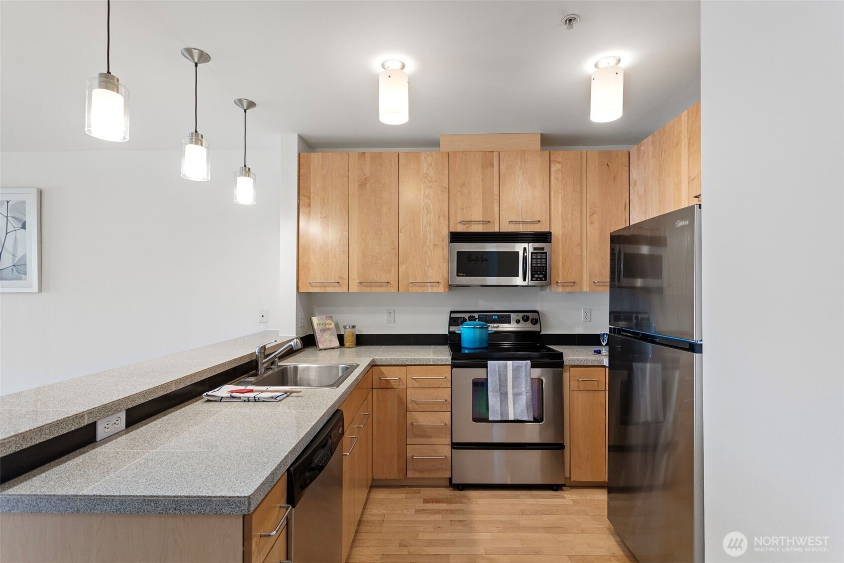 655 Crockett Street B207 Property Photo 10