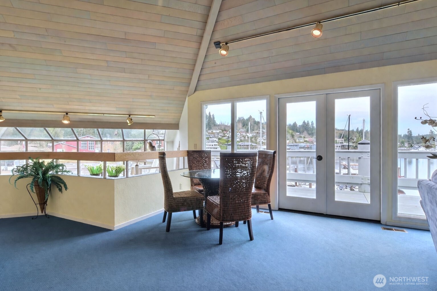 3901 Harborview Drive C-5 Property Photo 11