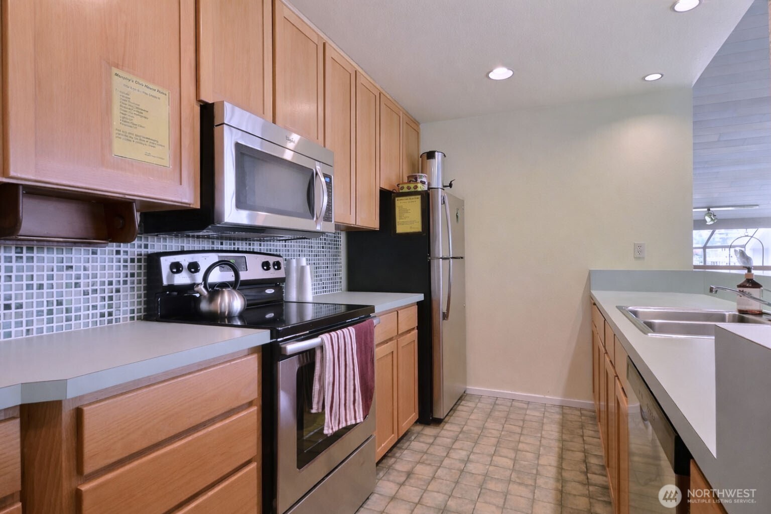 3901 Harborview Drive C-5 Property Photo 15