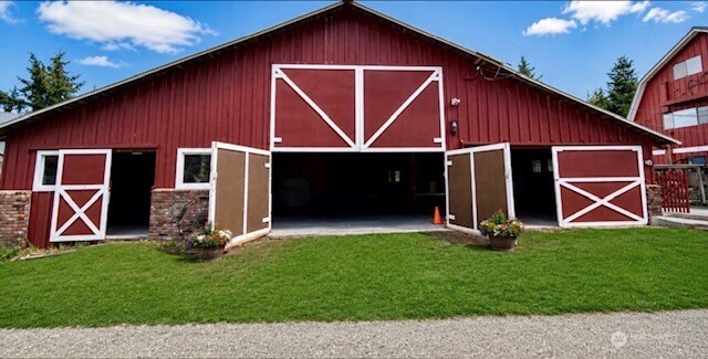 1734 Woodcock Road Property Photo 31