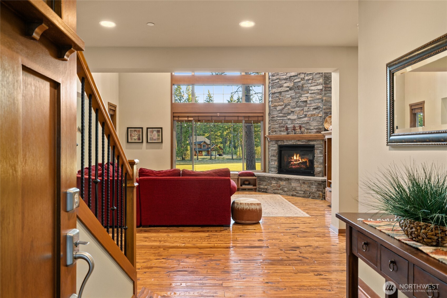 2101 Coal Mine Way Property Photo 4