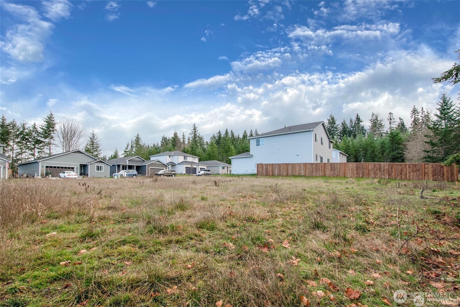 9999 Valley Creek Drive Property Photo 11
