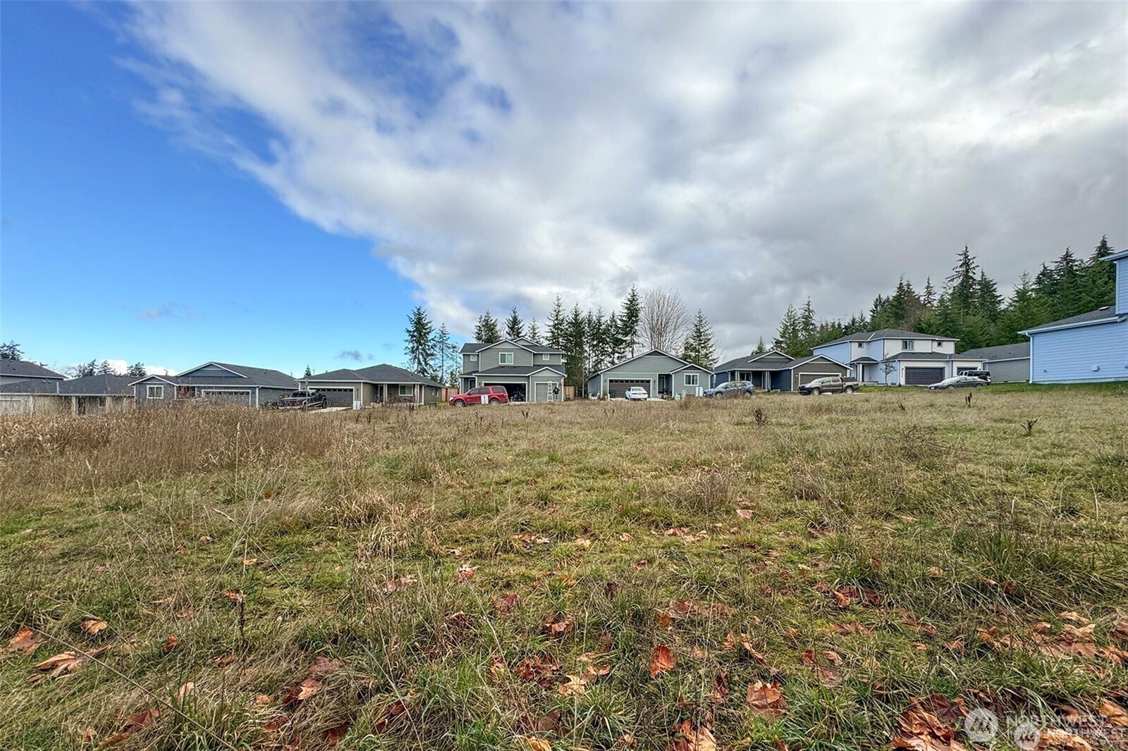9999 Valley Creek Drive Property Photo 12