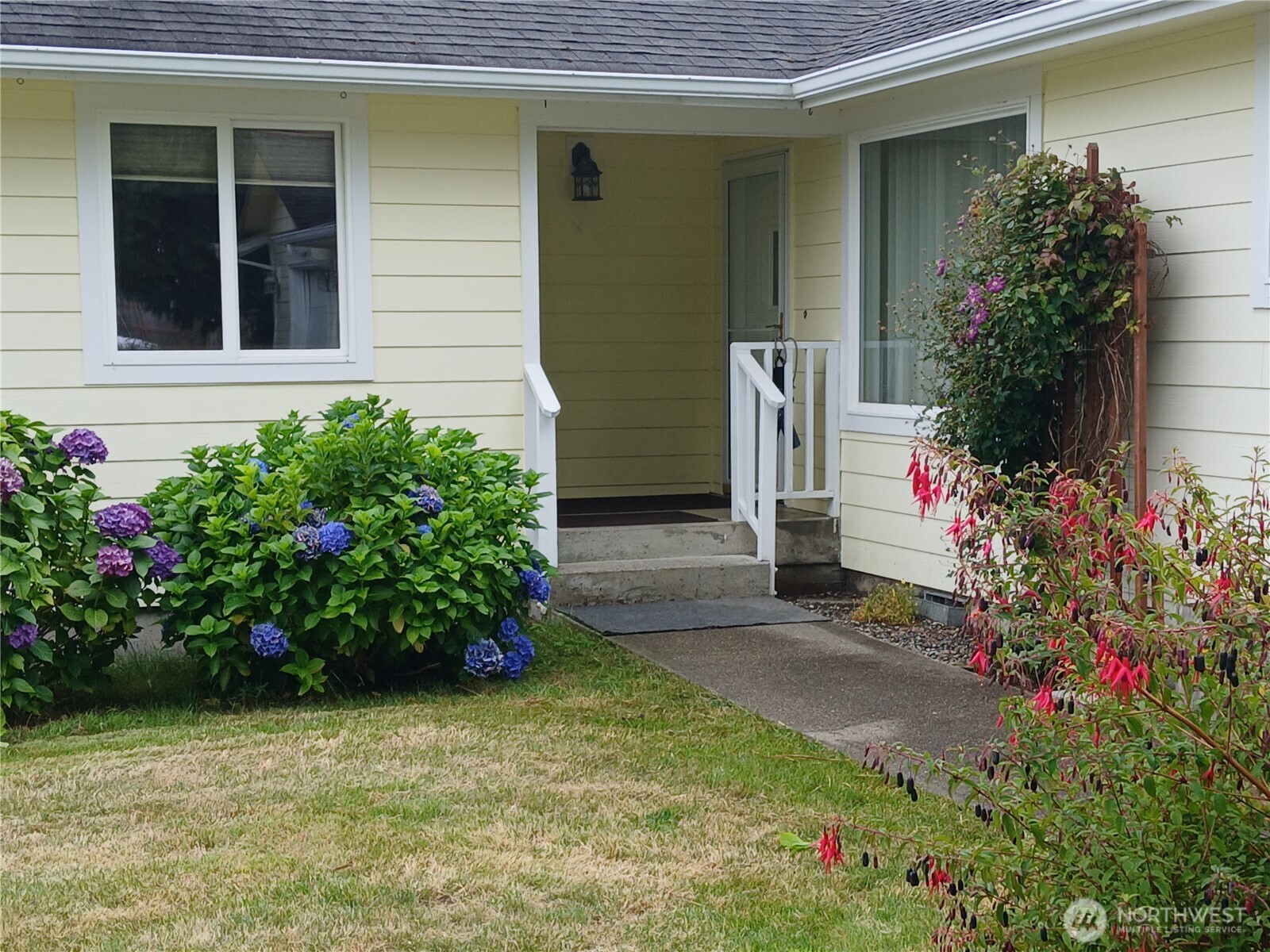 10 Spruce Court Property Photo 3